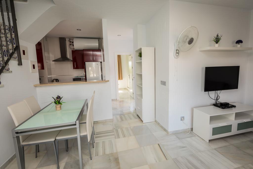 Apartamentos Las Rosas De Capistrano Nerja Eksteriør bilde
